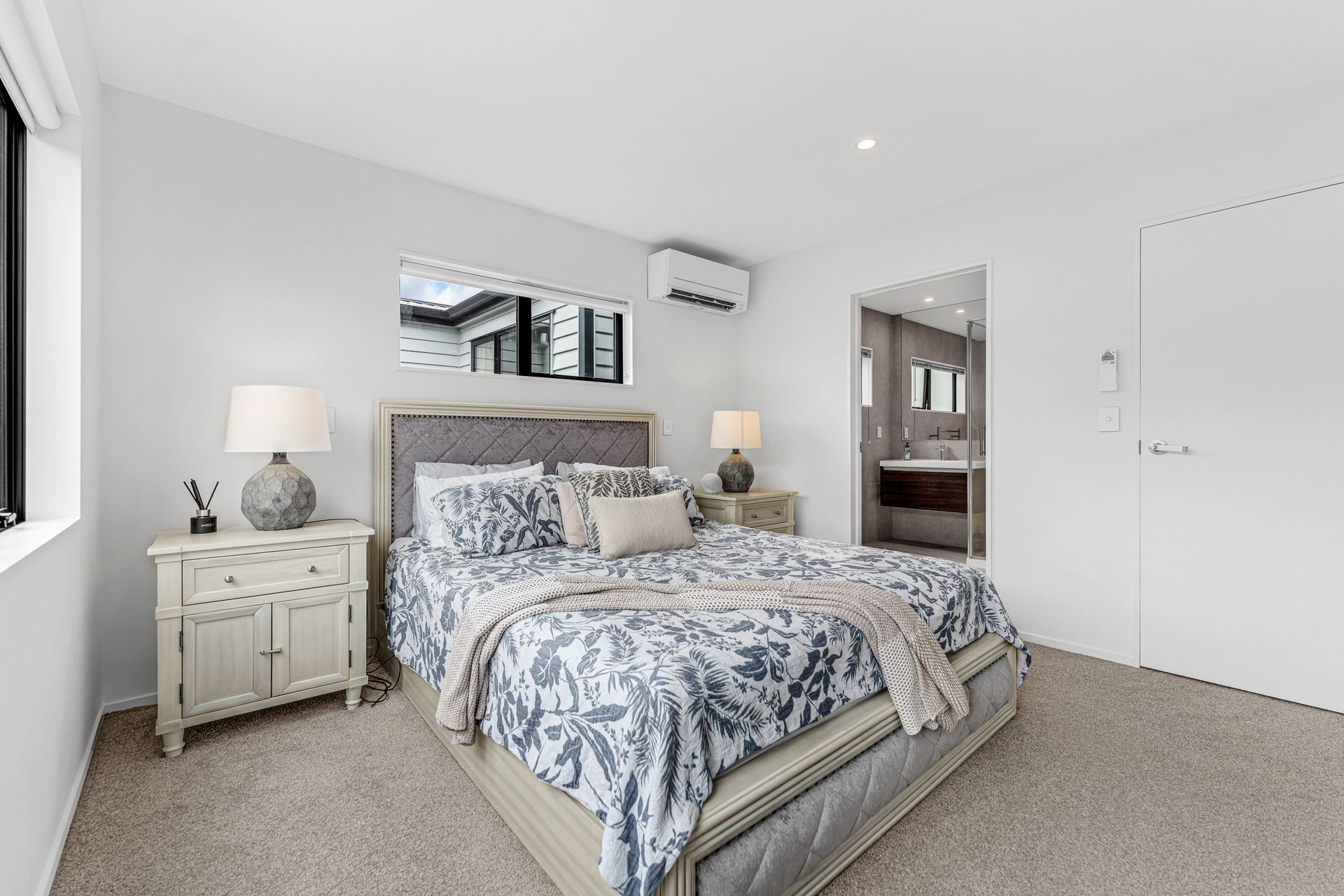 Modern 5-Bedroom Home in Karaka