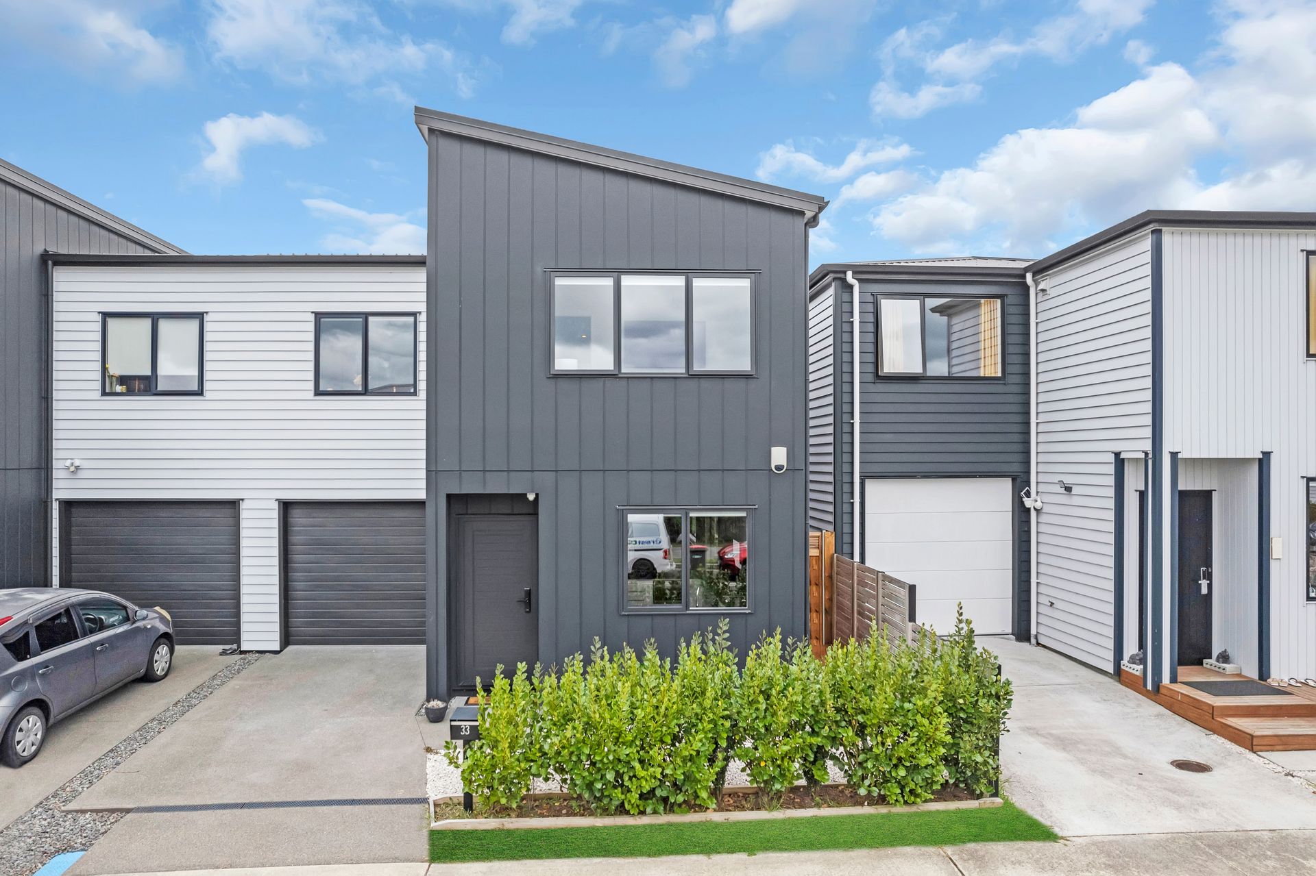 Modern 5-Bedroom Home in Karaka