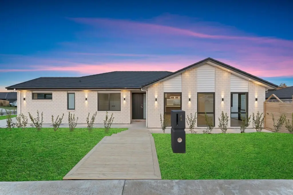Real Estate Agent
