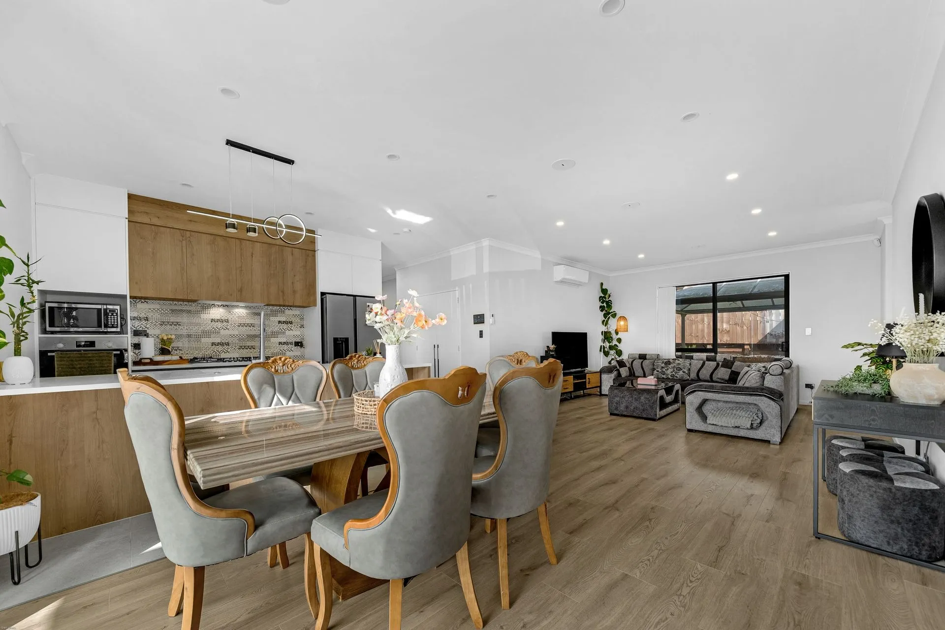 5 VIV GREEN PLACE